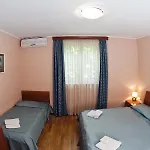 Marjela Split