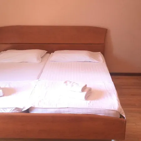 Marjela krevet i doručak 3*