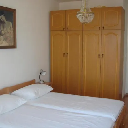 Marjela krevet i doručak 3*